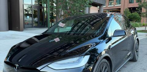 Tesla Model X 2022
