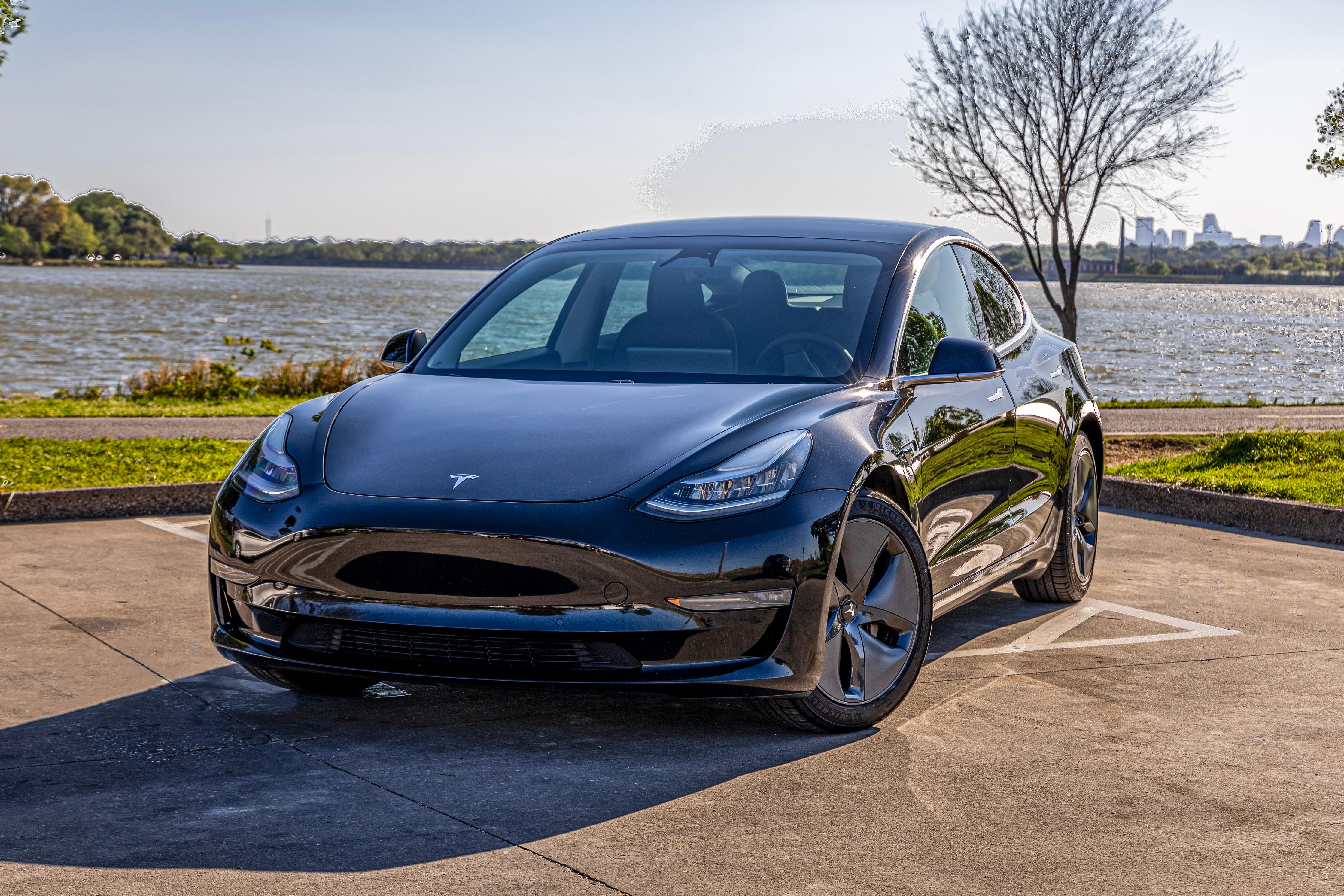 Tesla Model 3 2020 in 