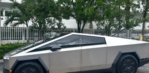 Tesla Cybertruck 2024