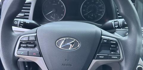 Hyundai Elantra 2017