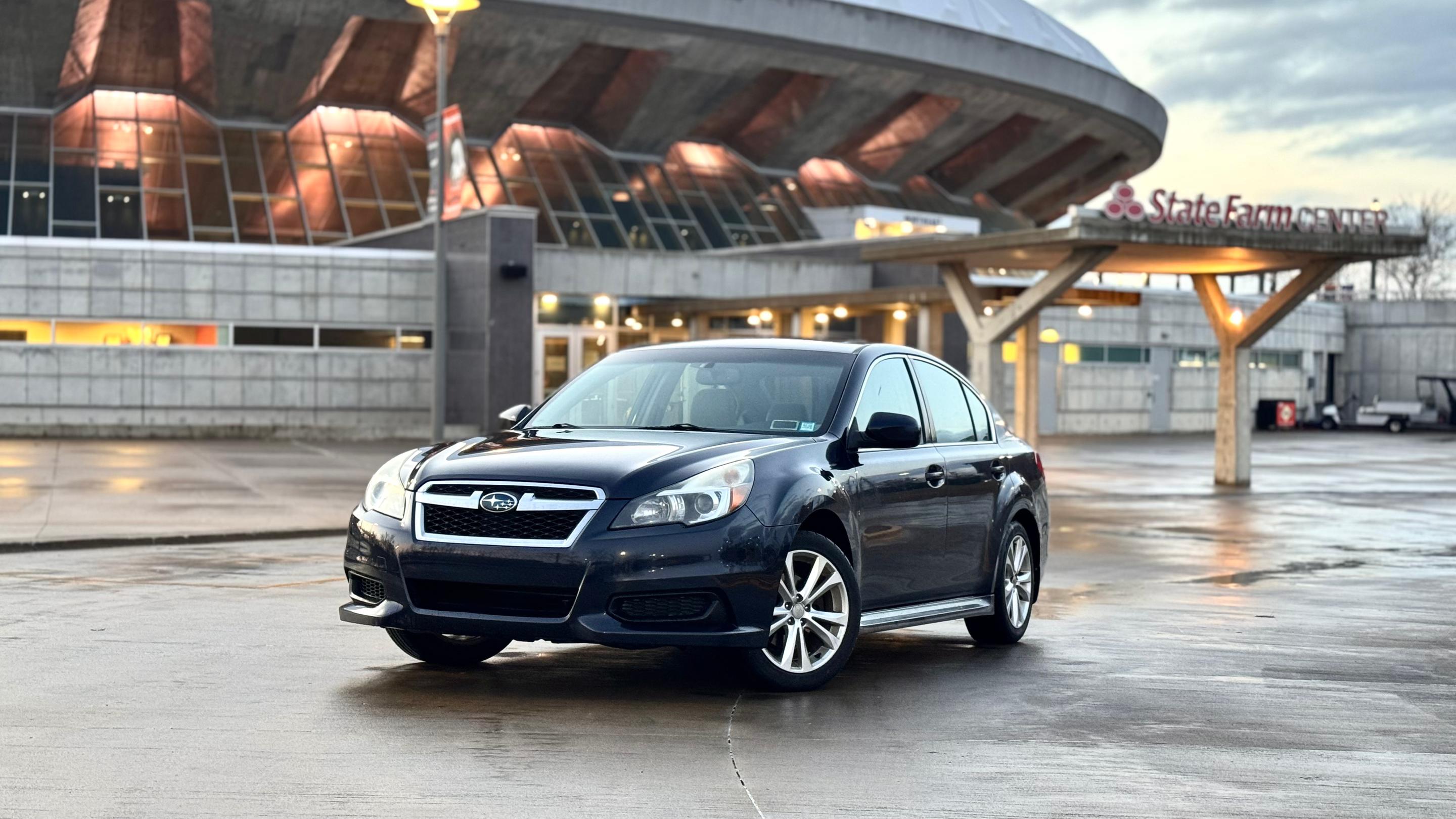 Subaru Legacy 2014 in Urbana, IL