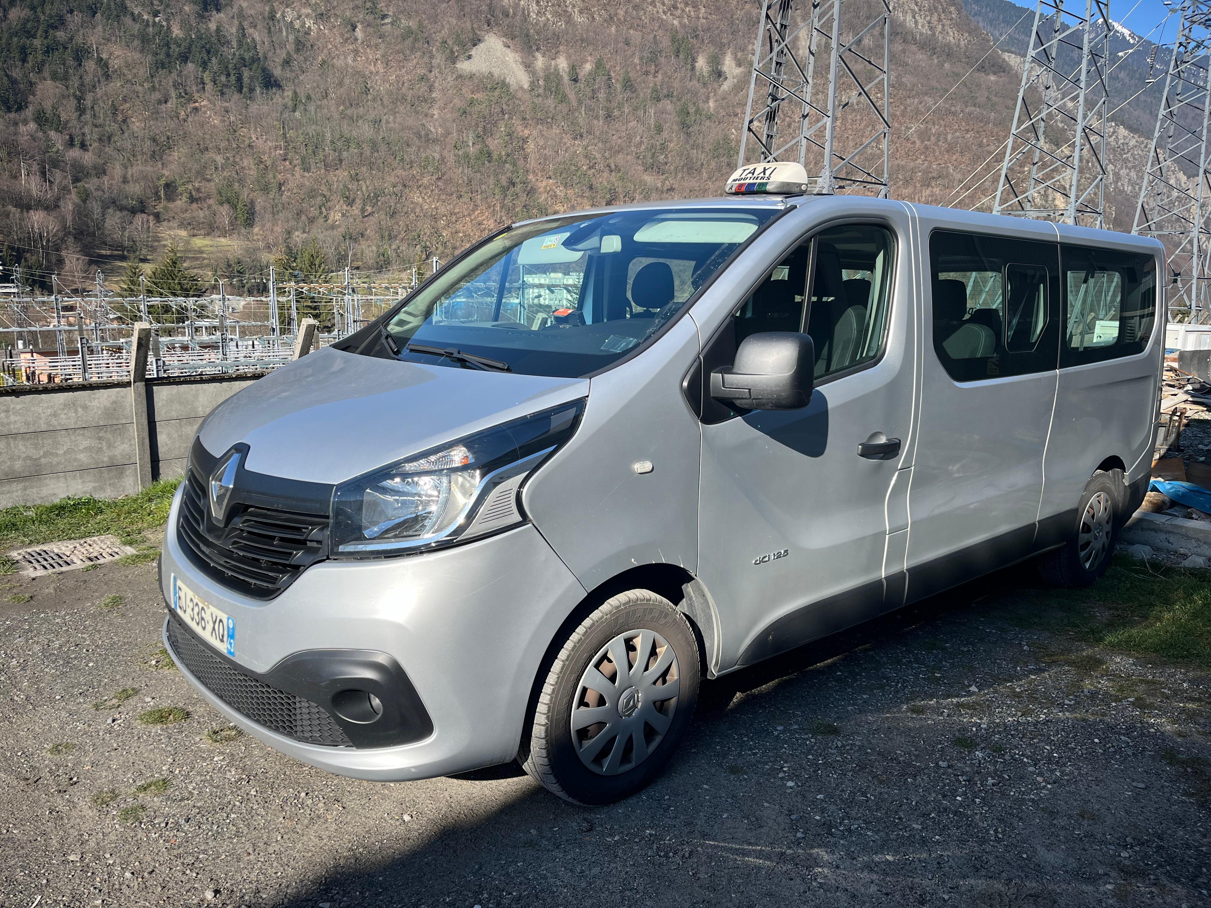 Renault TRAFIC III 2016 à Grand-Aigueblanche