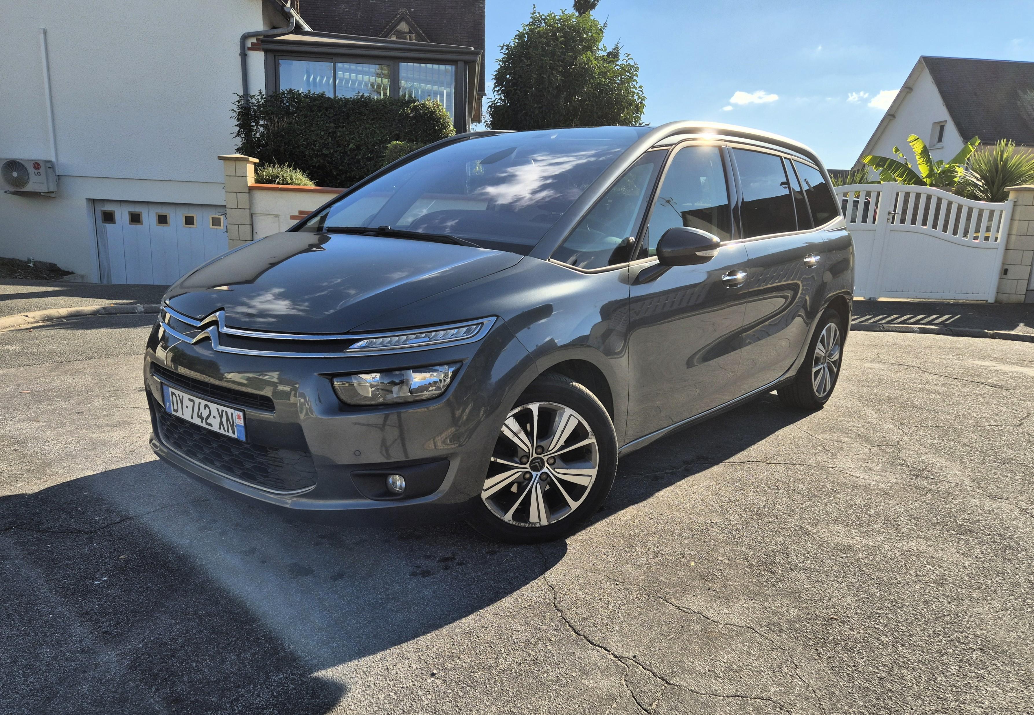 Citroen GRAND C4 PICASSO 2016 à Saint-Jean-de-Braye