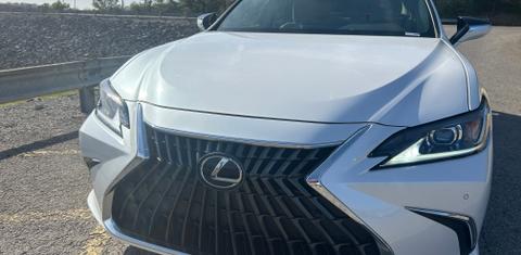 Lexus ES 2024
