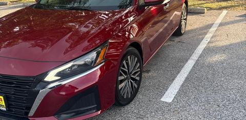 Nissan Altima 2024