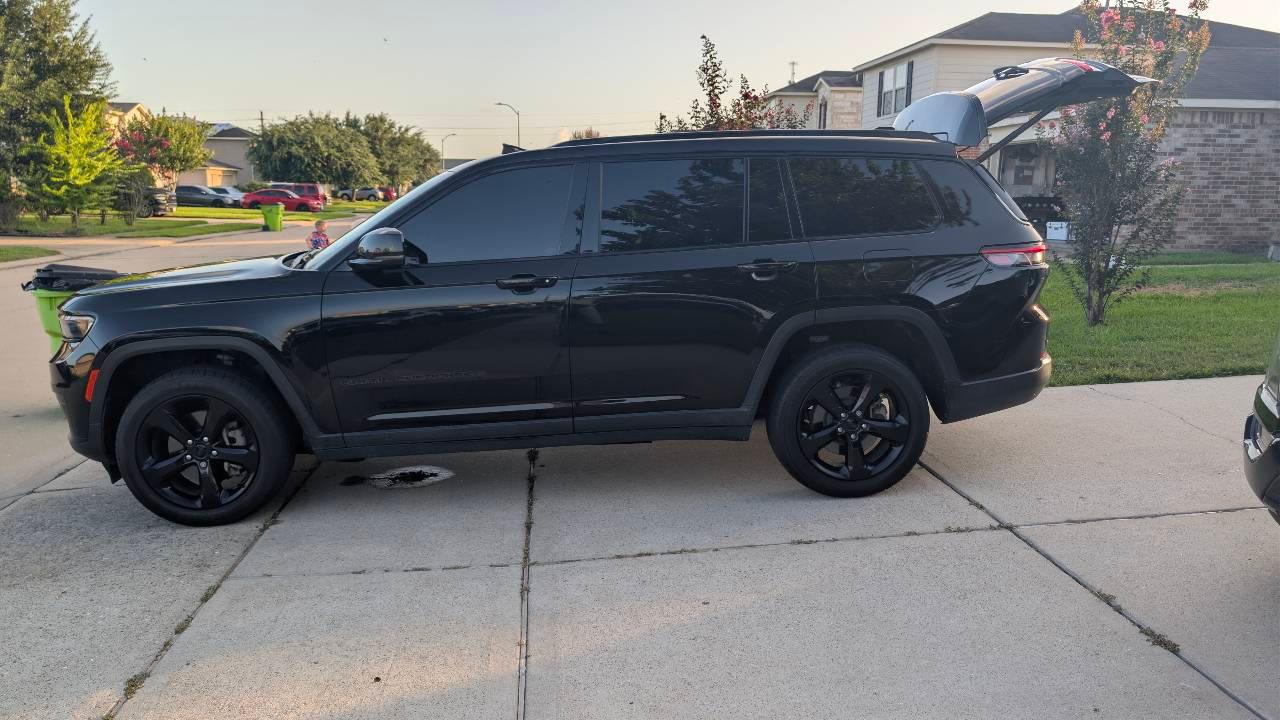 Jeep Grand Cherokee L 2023 in Rosenberg, TX