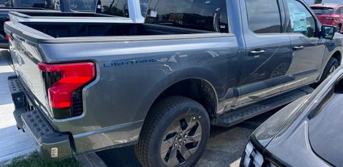 Ford F-150 Lightning 2024