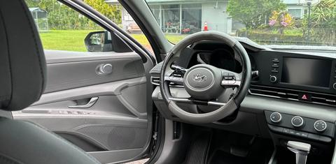 Hyundai Elantra 2021