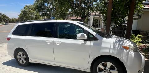Toyota Sienna 2015