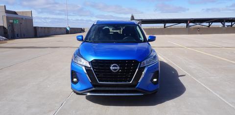 Nissan Kicks Play 2025