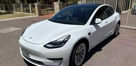 Tesla MODEL 3 2021
