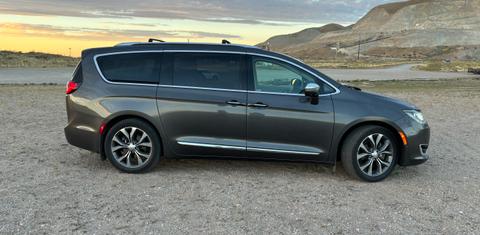Chrysler Pacifica 2017