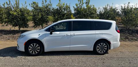 Chrysler Pacifica 2025