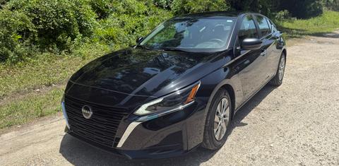 Nissan Altima 2024