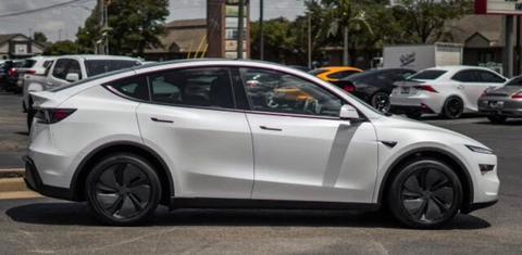 Tesla Model Y 2026