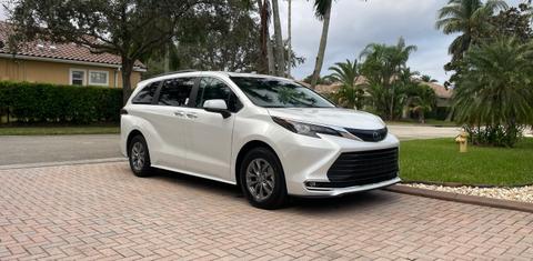Toyota Sienna 2024