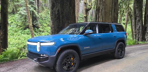 Rivian R1S 2023