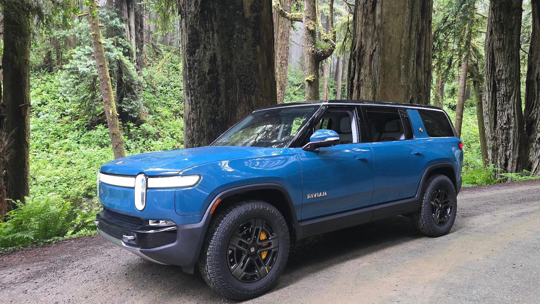 Rivian R1S 2023 in Roseville, CA