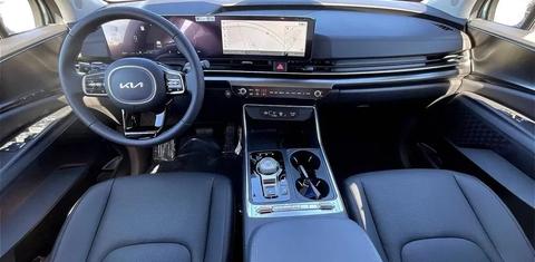 Kia Carnival Hybrid 2025