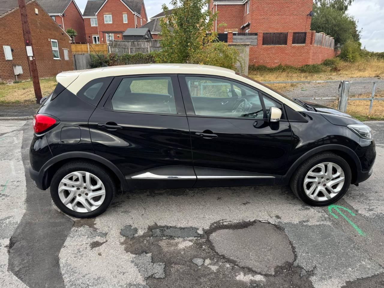 Renault Captur 2015 in Barnsley