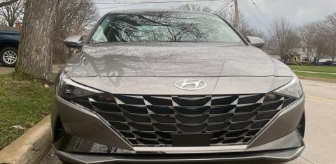 Hyundai Elantra 2023