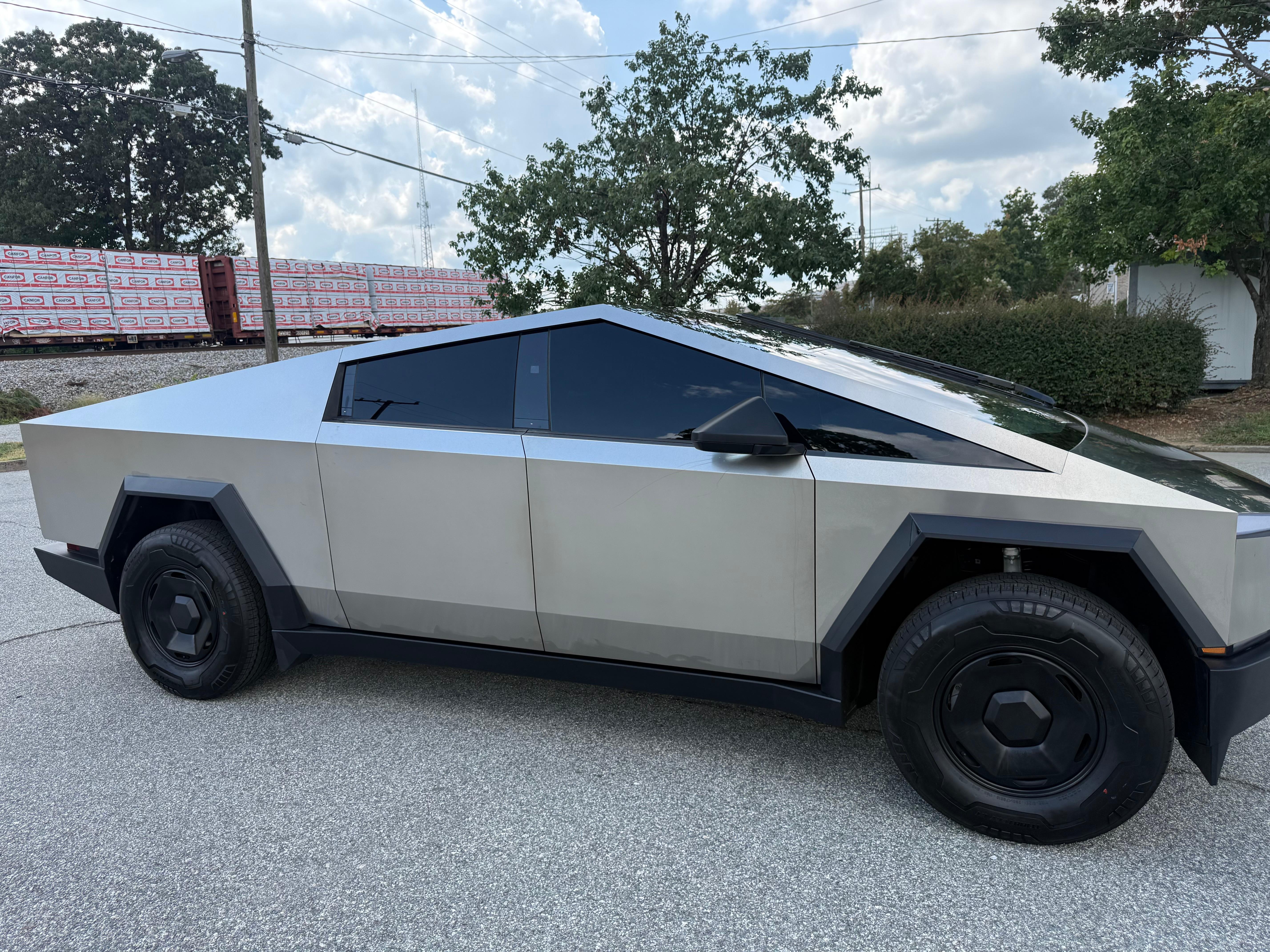 Tesla Cybertruck 2026 in Greensboro, NC