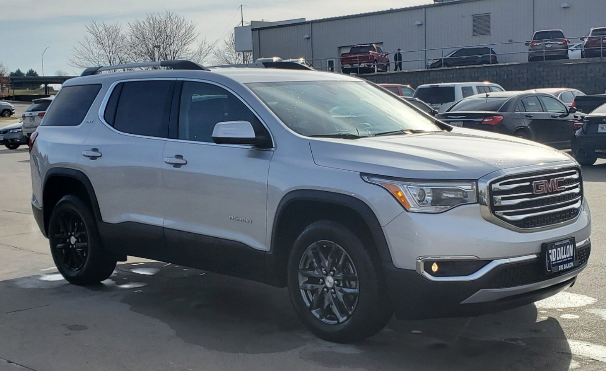 GMC Acadia 2017 in 