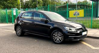Volkswagen Golf 2017 — Options de location de voitures à Wembley