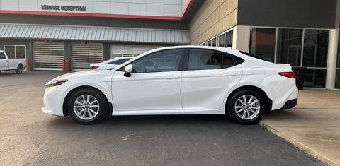 Toyota Camry Hybrid 2025