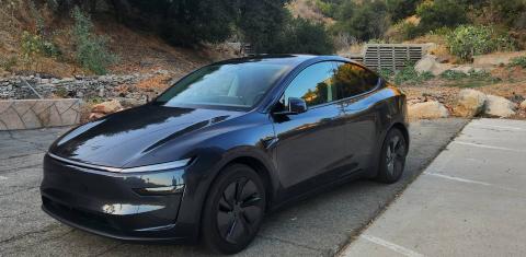 Tesla Model Y 2026