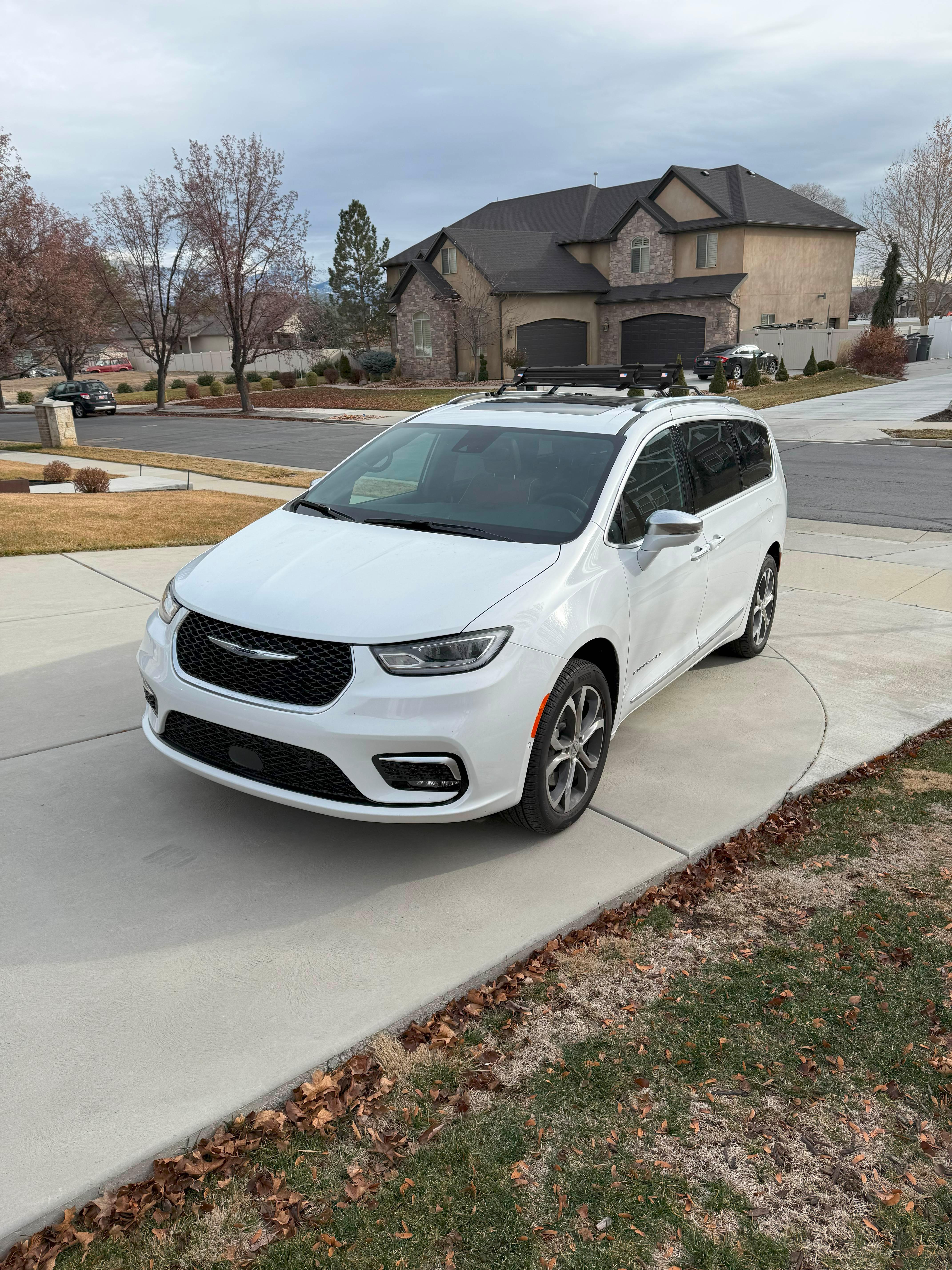 Chrysler Pacifica 2024 in 