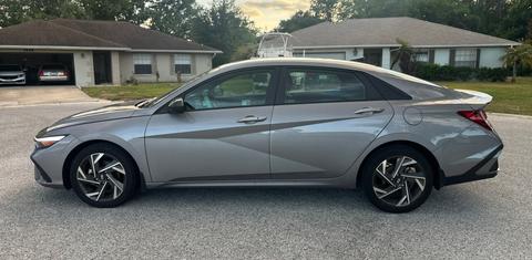 Hyundai Elantra 2025