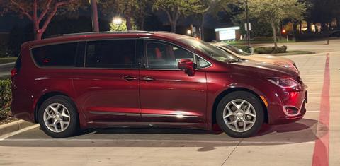 Chrysler Pacifica 2017