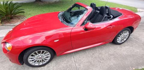 FIAT 124 Spider 2018