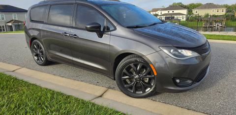 Chrysler Pacifica 2018