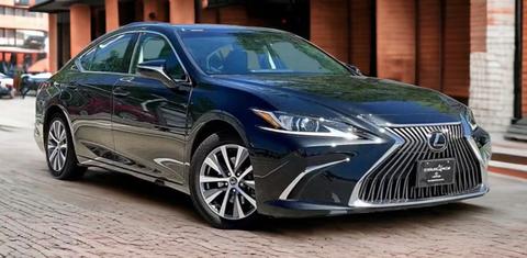 Lexus ES 2021