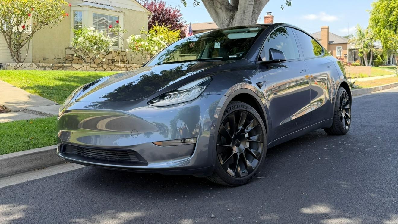 Tesla Model Y 2022 in Montebello, CA