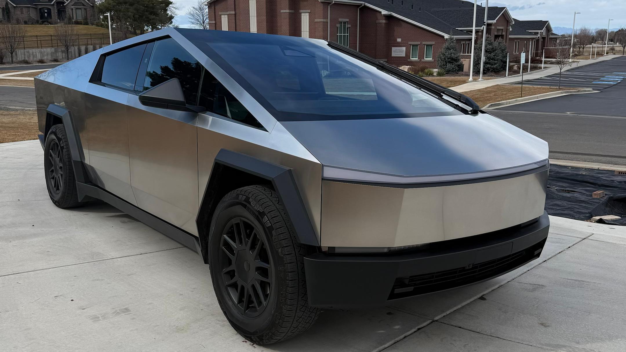 Tesla Cybertruck 2024 in Mapleton, UT