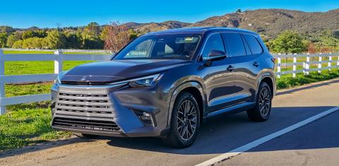 Lexus TX 2026