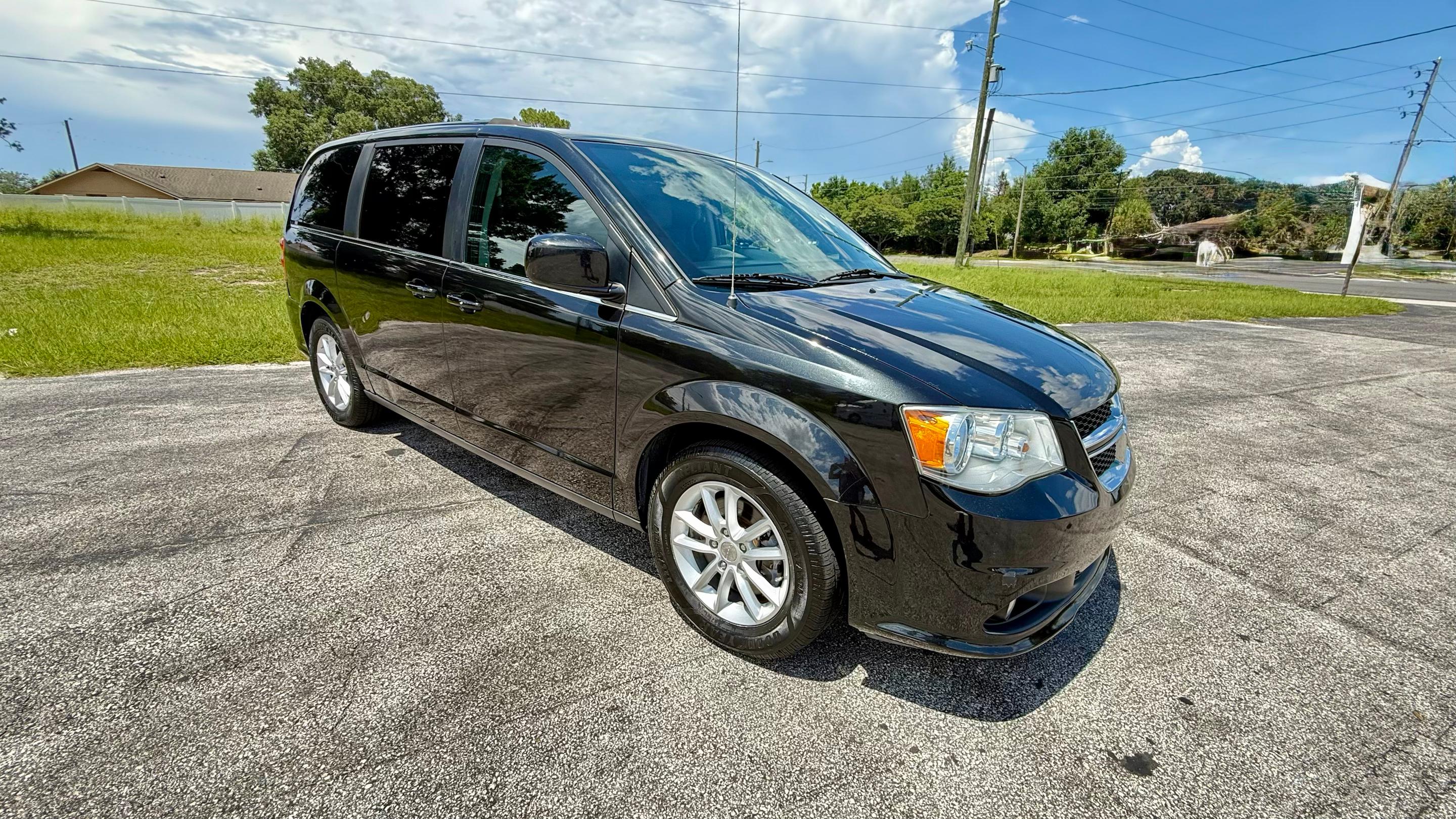Dodge Grand Caravan 2018 in Orlando, FL