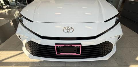 Toyota Camry Hybrid 2025
