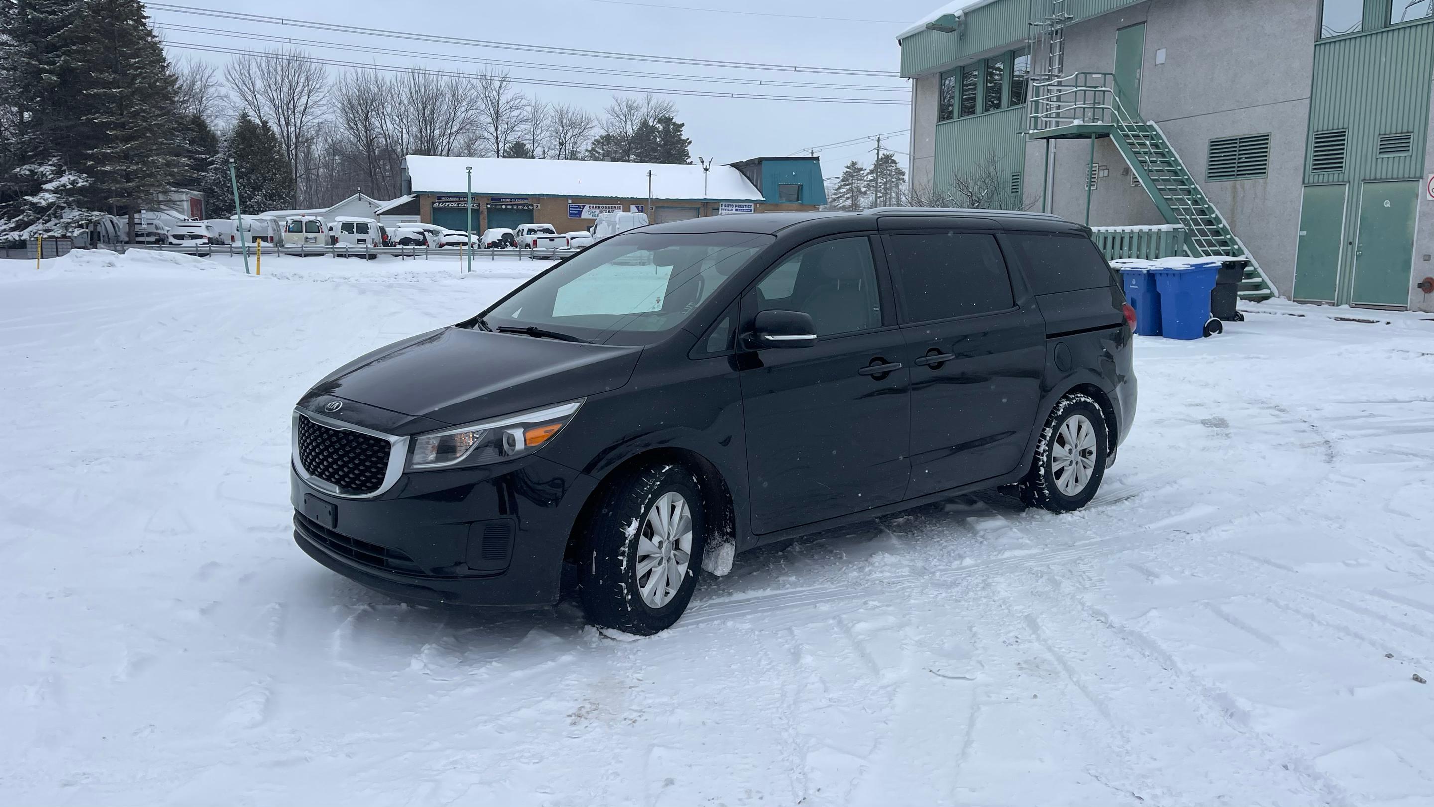 Kia Sedona 2017 in Montréal, QC