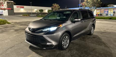 Toyota Sienna 2023