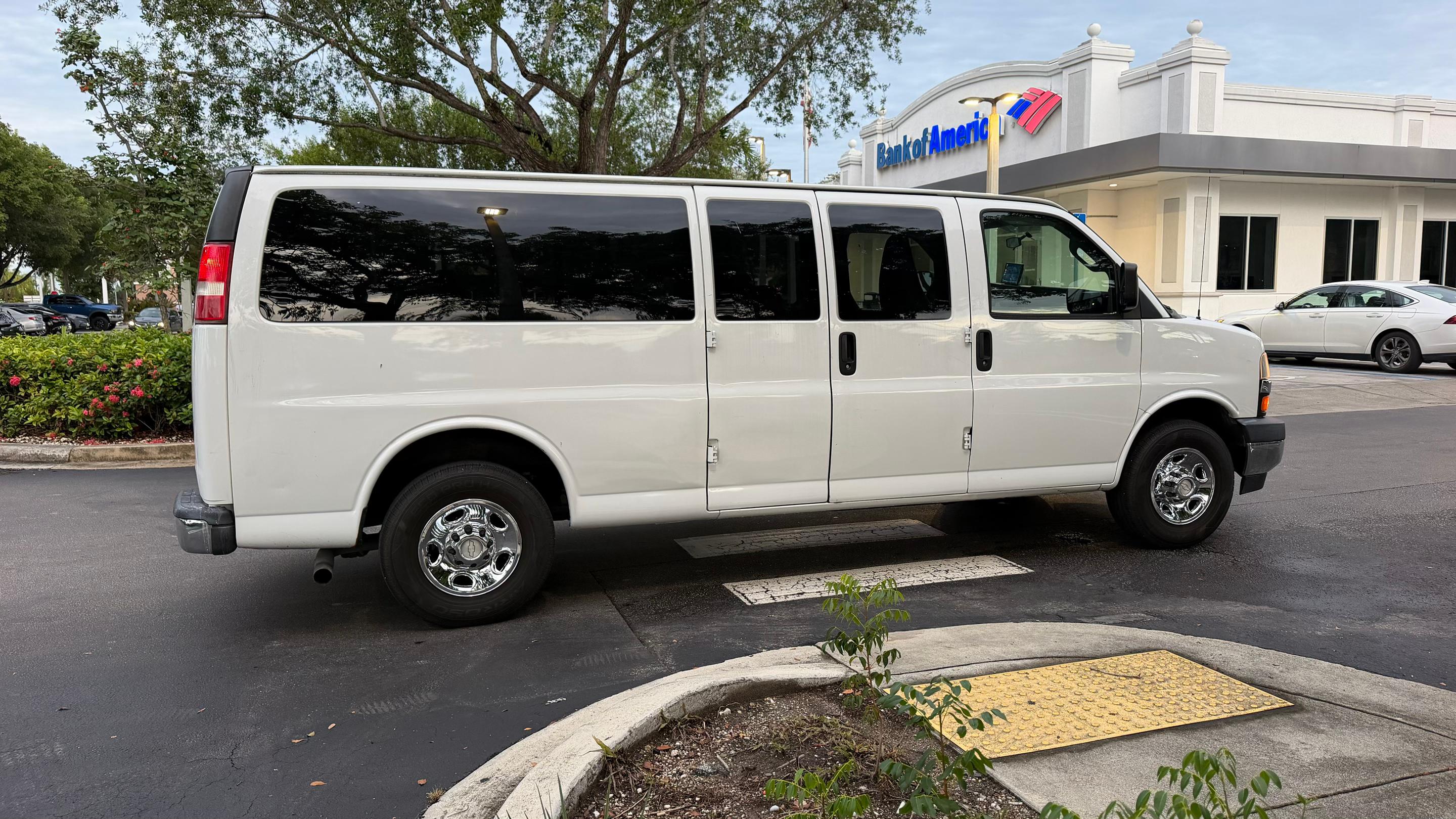 Chevrolet Express 2017 in Miami, FL