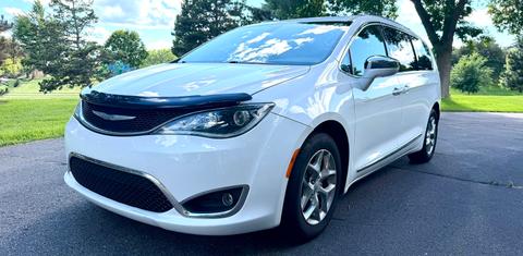 Chrysler Pacifica 2017