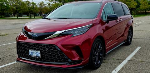 Toyota Sienna 2023