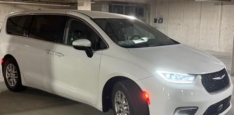 Chrysler Pacifica 2023