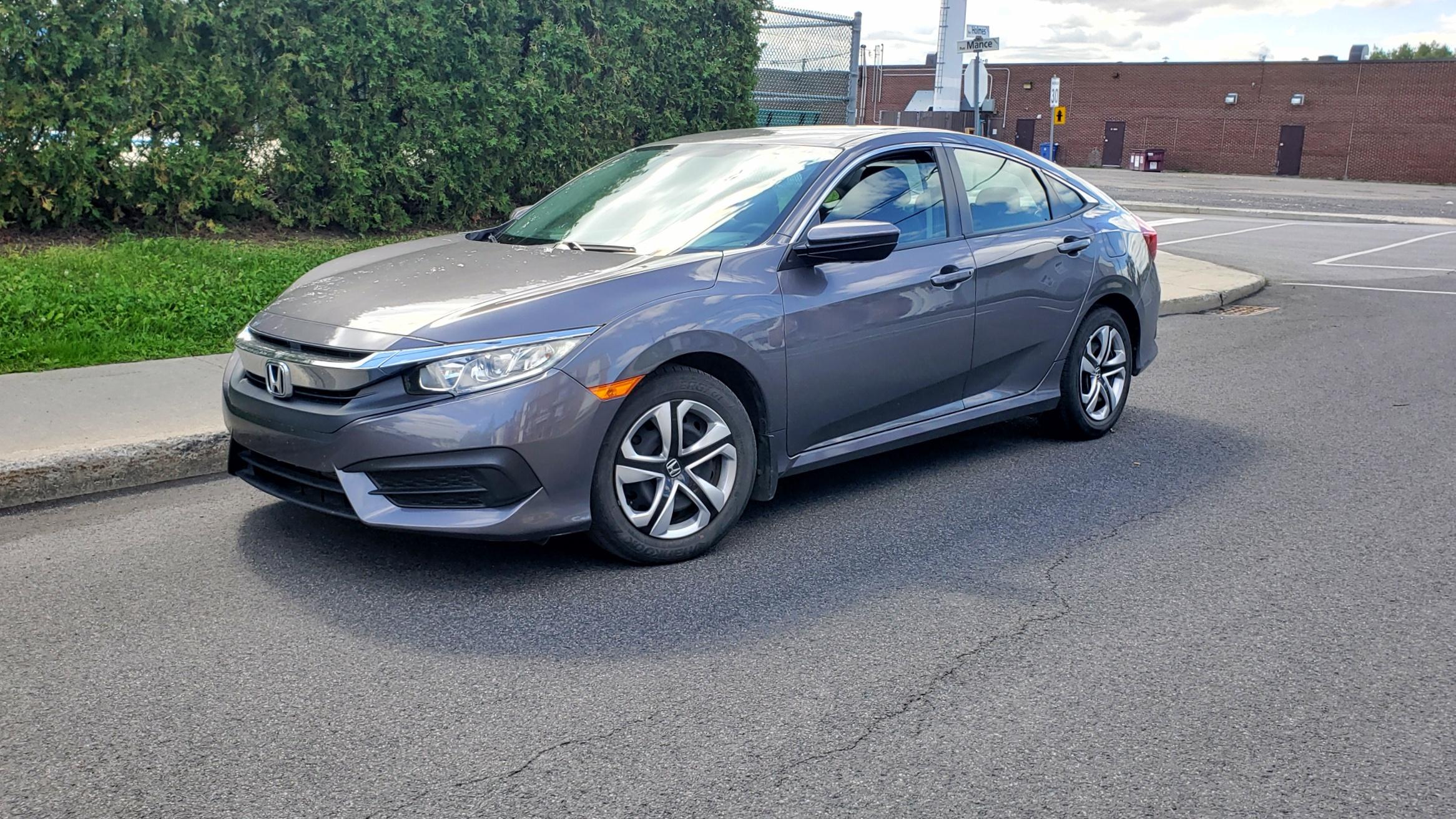 Honda Civic 2016 in Laval, QC