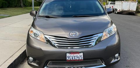 Toyota Sienna 2011
