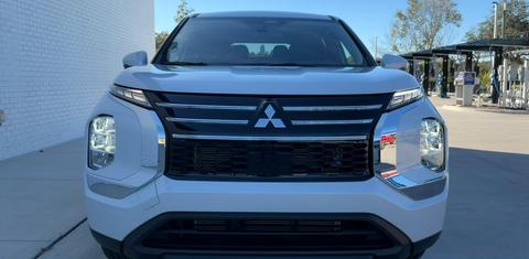 Mitsubishi Outlander 2025